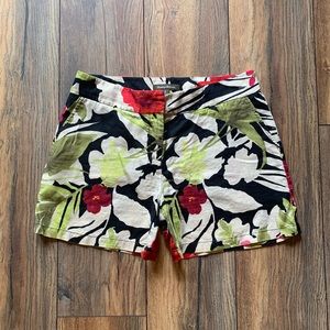 Tommy Bahama size 6 printed linen shorts